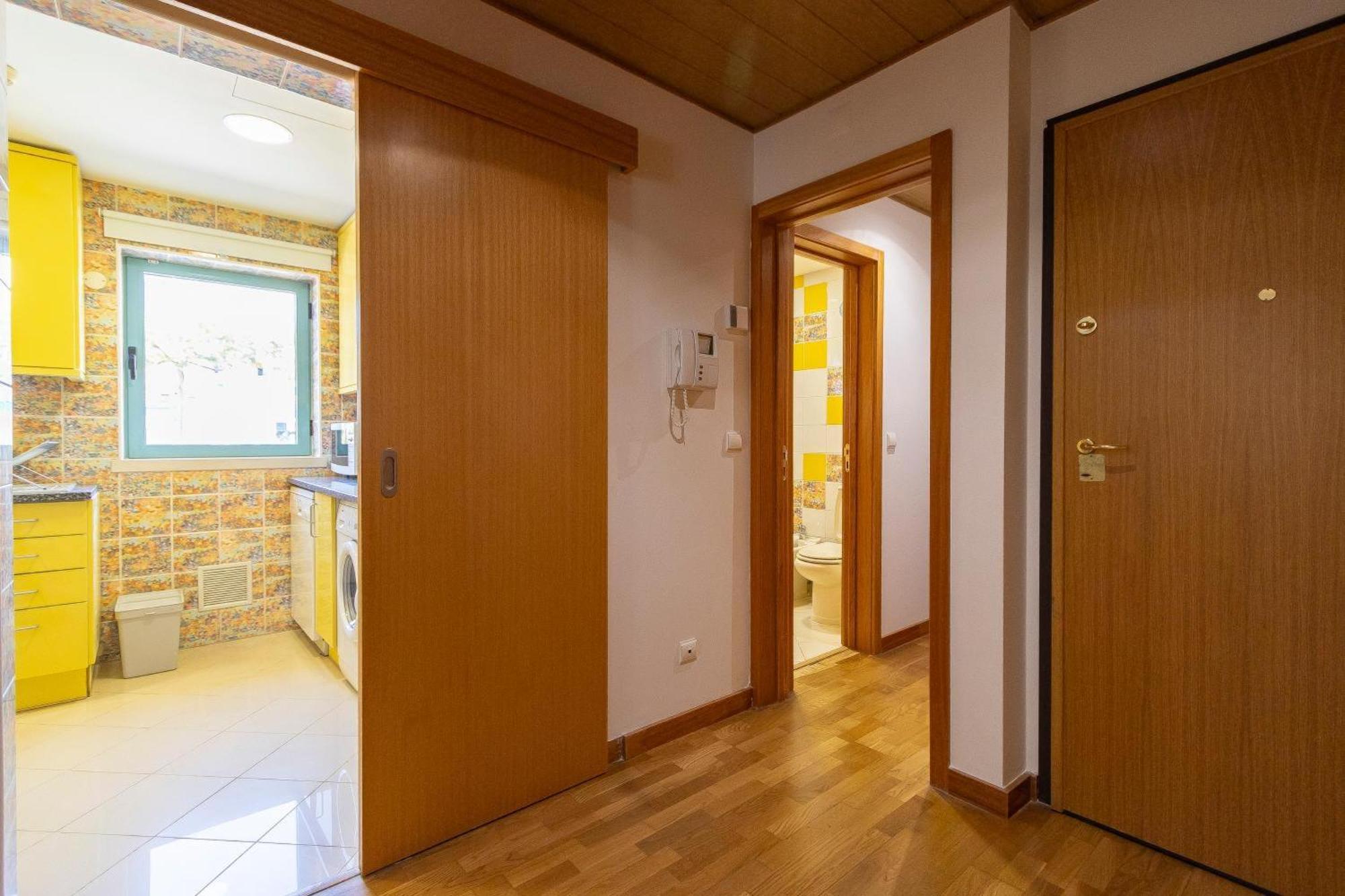 Blue Sea In Marina Apartment